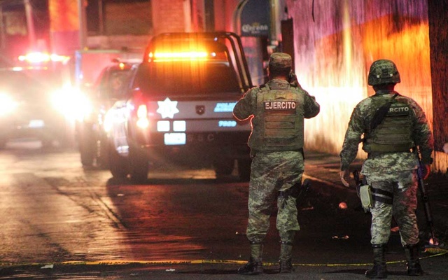 At least 11 killed in central Mexico in apparent gangland attack