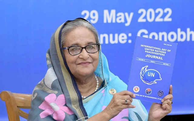 Show professionalism, sincerity in performing duties, Hasina tells peacekeepers