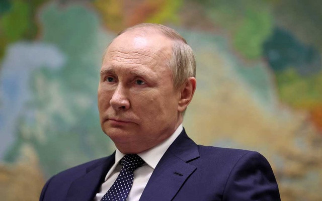 Putin says no Iron Curtain will close off Russia’s economy