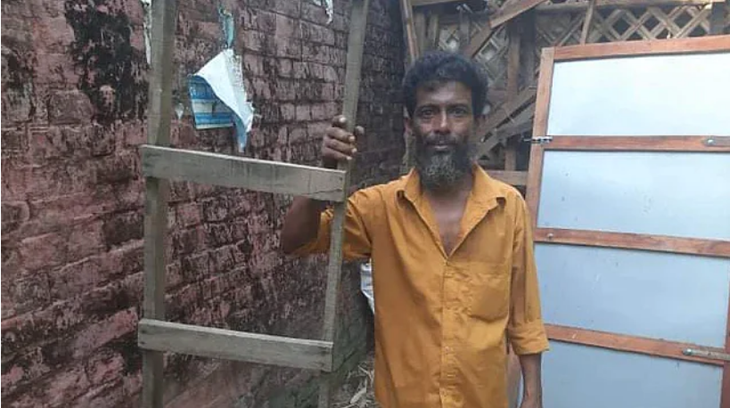 Tea stall owner Hanif rescued 30 wounded workers